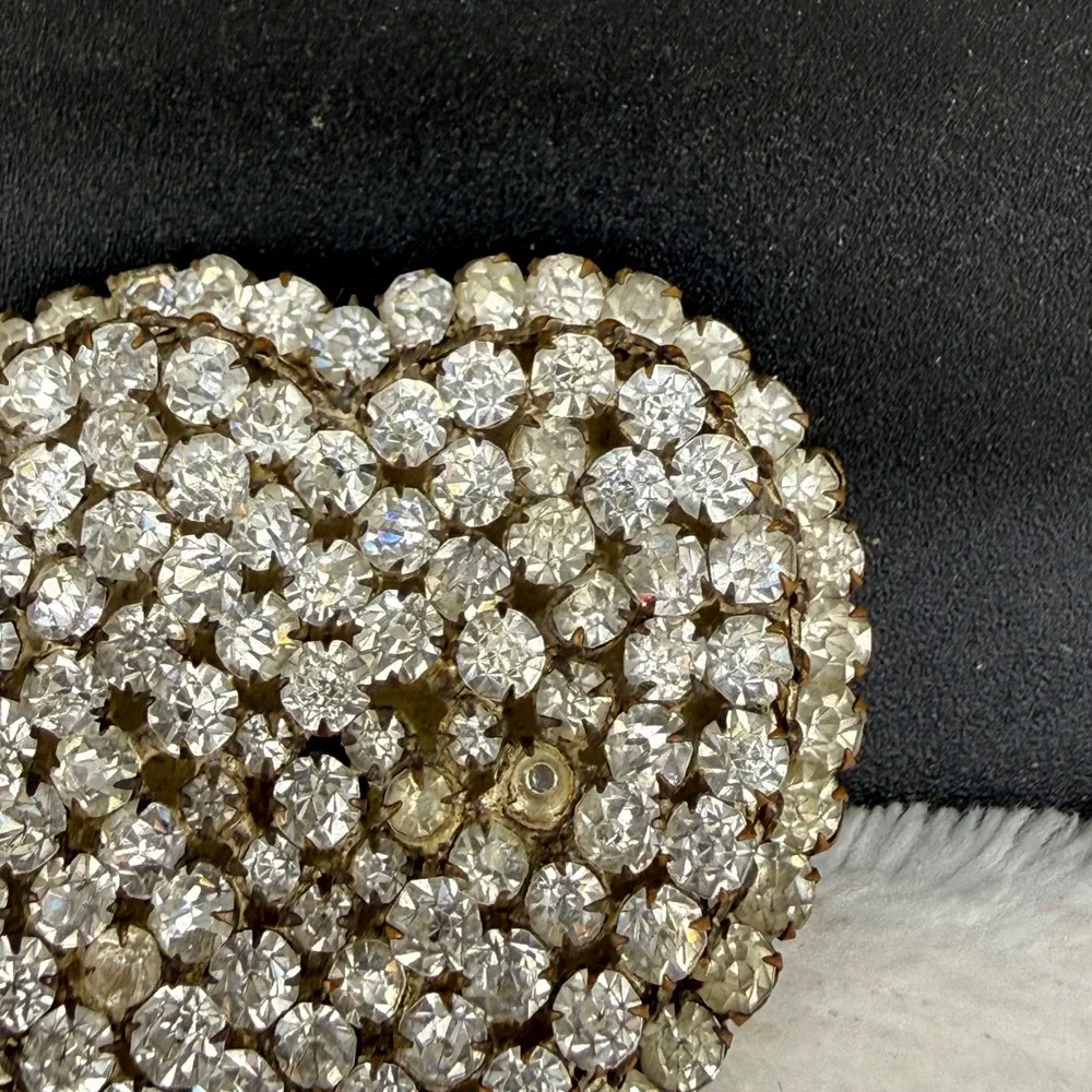 Estate ** brooch